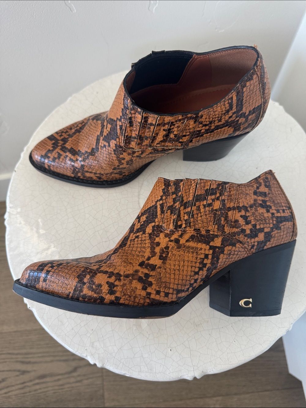COACH PERRI PTE Caramel Snake Print Ankle Bootie Western Size 6